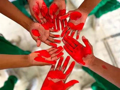 La Gestora Social se unió a la conmemoración del Día Internacional de las Manos Rojas